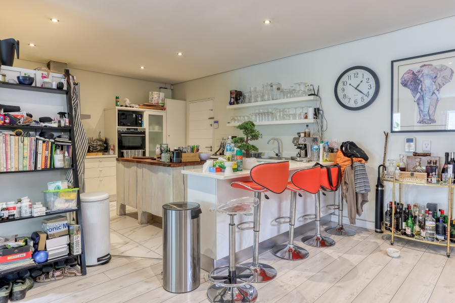 3 Bedroom Property for Sale in Sea Point Western Cape